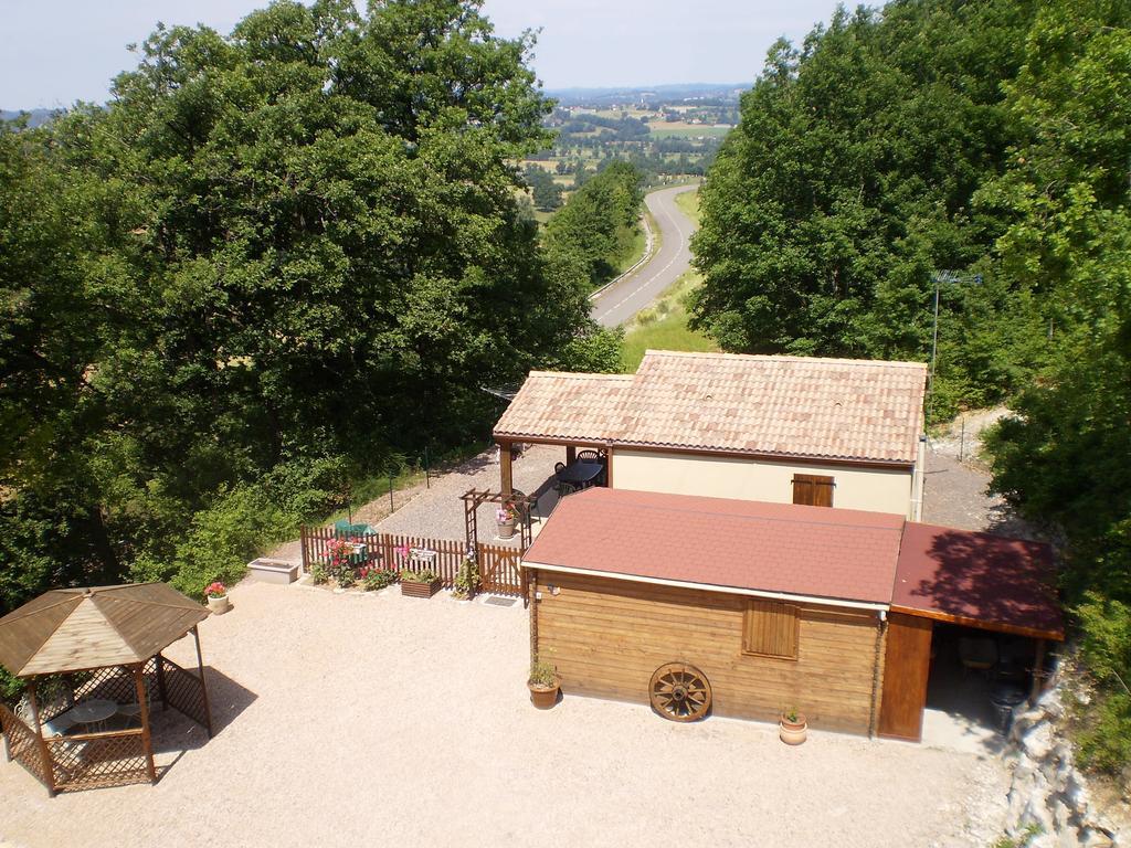 Gite Les Roziers Montmurat Szoba fotó